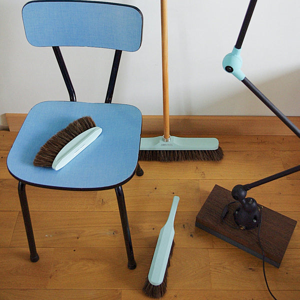 Andree Jardin Â 'Vintage' 13' Light Blue Broom Head